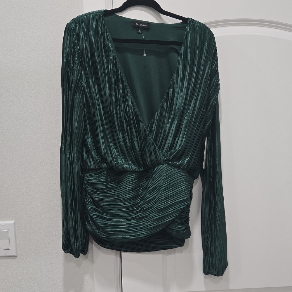 Chic Forest Green Pleated Blouse - image 1